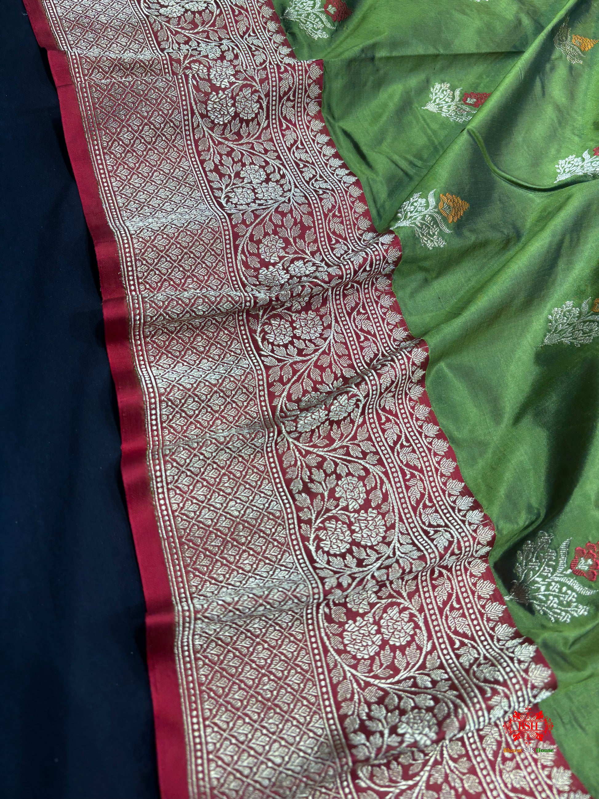 Pure Banarasi  Handloom Katan Silk Antique Zari Meenakari Saree In Shades Of Green - Pure Kataan Silk - 