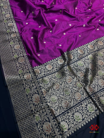 Pure Banarasi  Handloom Katan Silk Antique Zari Saree In Shades Of Magenta - Pure Kataan Silk -