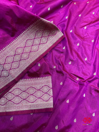 Pure Banarasi  Handloom Katan Silk Antique Zari Saree In Shades Of Pink - Pure Kataan Silk - 