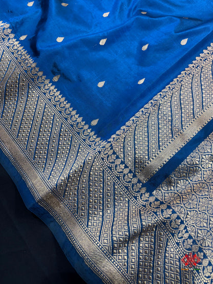 Pure Banarasi  Handloom Katan Silk Antique Zari Saree In Shades Of Blue - Pure Kataan Silk - 
