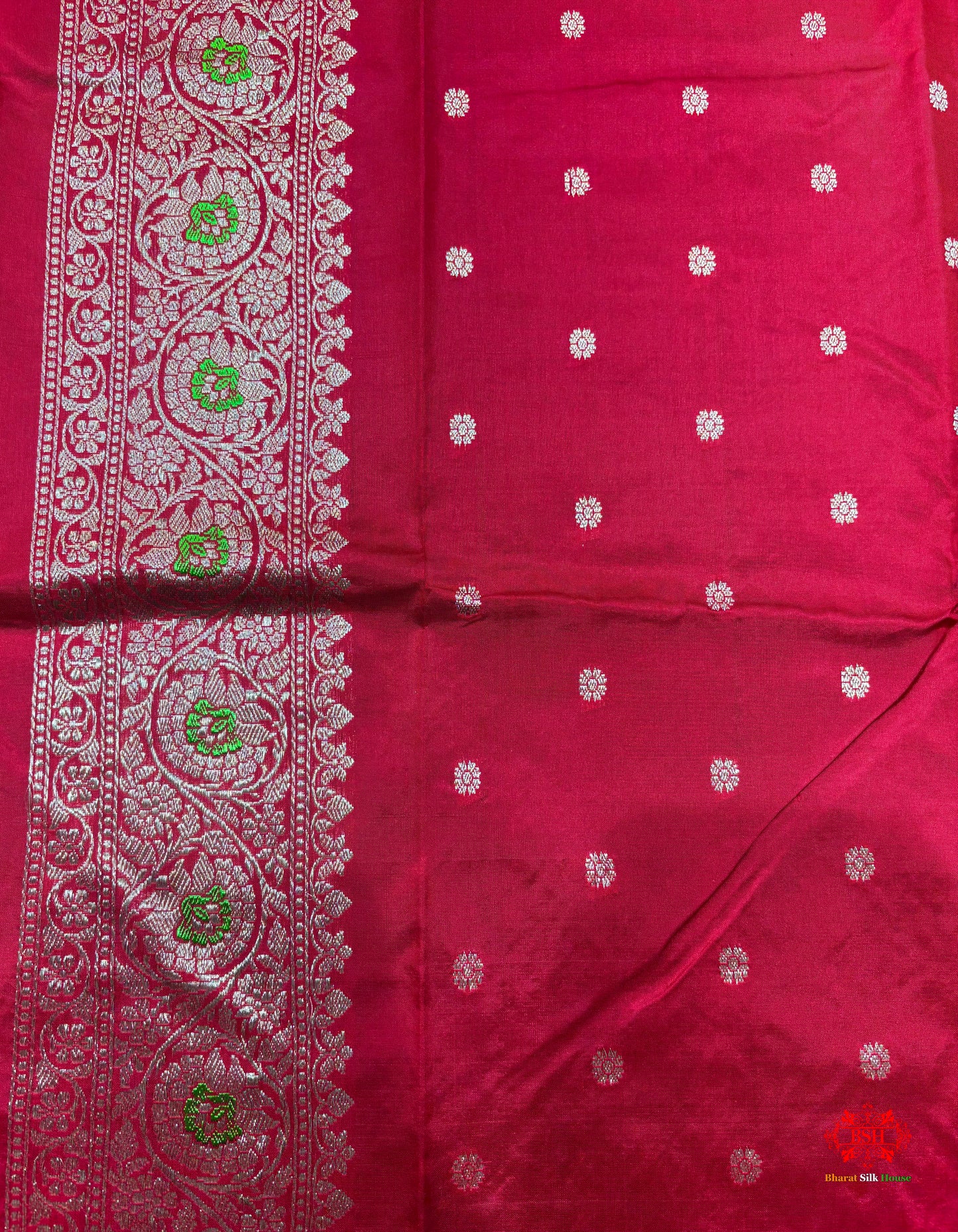 Pure Banarasi  Handloom Katan Silk Antique Zari Meenakari Saree In Shades Of Red - Pure Kataan Silk - 