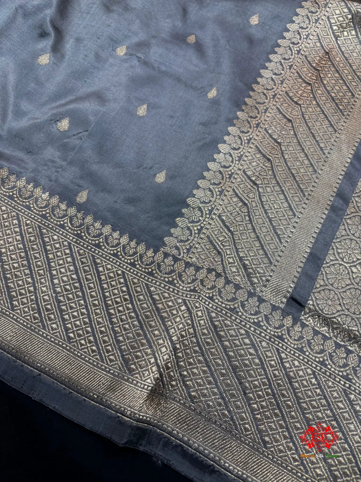 Pure Banarasi  Handloom Katan Silk Antique Zari Saree In Shades Of Grey - Pure Kataan Silk -