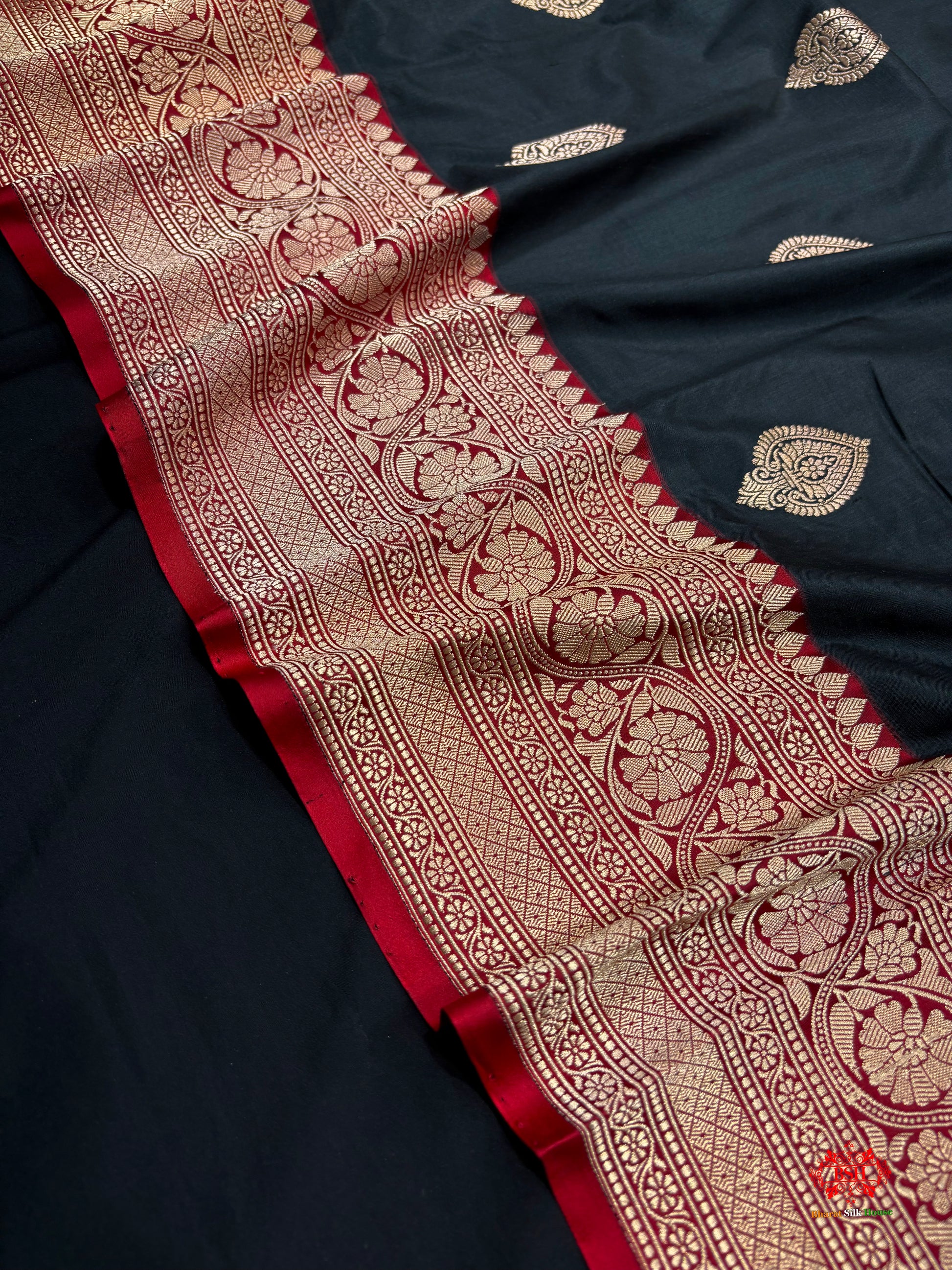Pure Banarasi  Handloom Katan Silk  Antique Zari Saree In Shades Of Black - Pure Kataan Silk - 