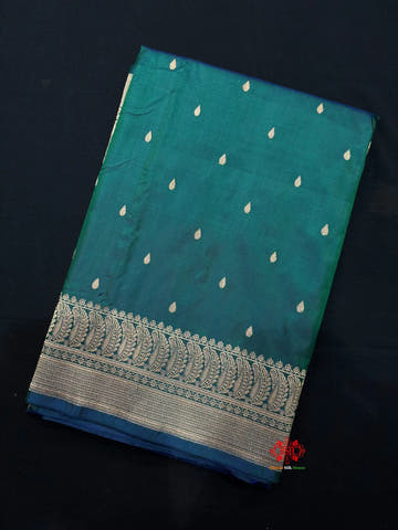 Pure Banarasi  Handloom Katan Silk Antique Zari Saree In Cross Shades Of Green/Blue - Pure Kataan Silk -