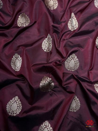 Pure Banarasi  Handloom Katan Silk  Antique Zari Saree In Shades Of Garnet - Pure Kataan Silk - 