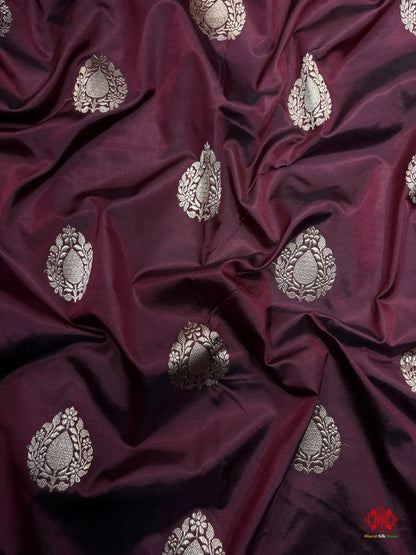 Pure Banarasi  Handloom Katan Silk  Antique Zari Saree In Shades Of Garnet - Pure Kataan Silk -