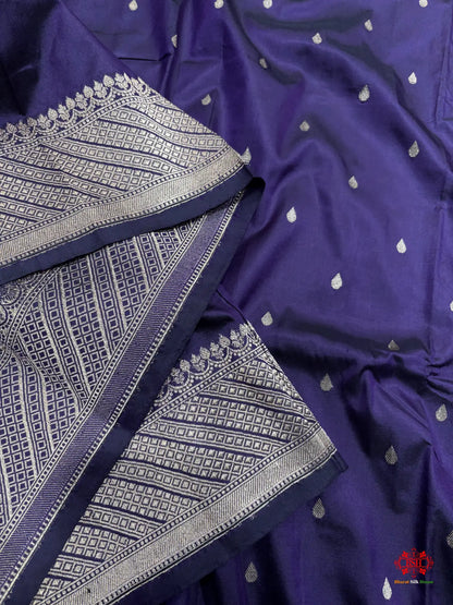 Pure Banarasi  Handloom Katan Silk Antique Zari Saree In Shades Of Navy Blue - Pure Kataan Silk -