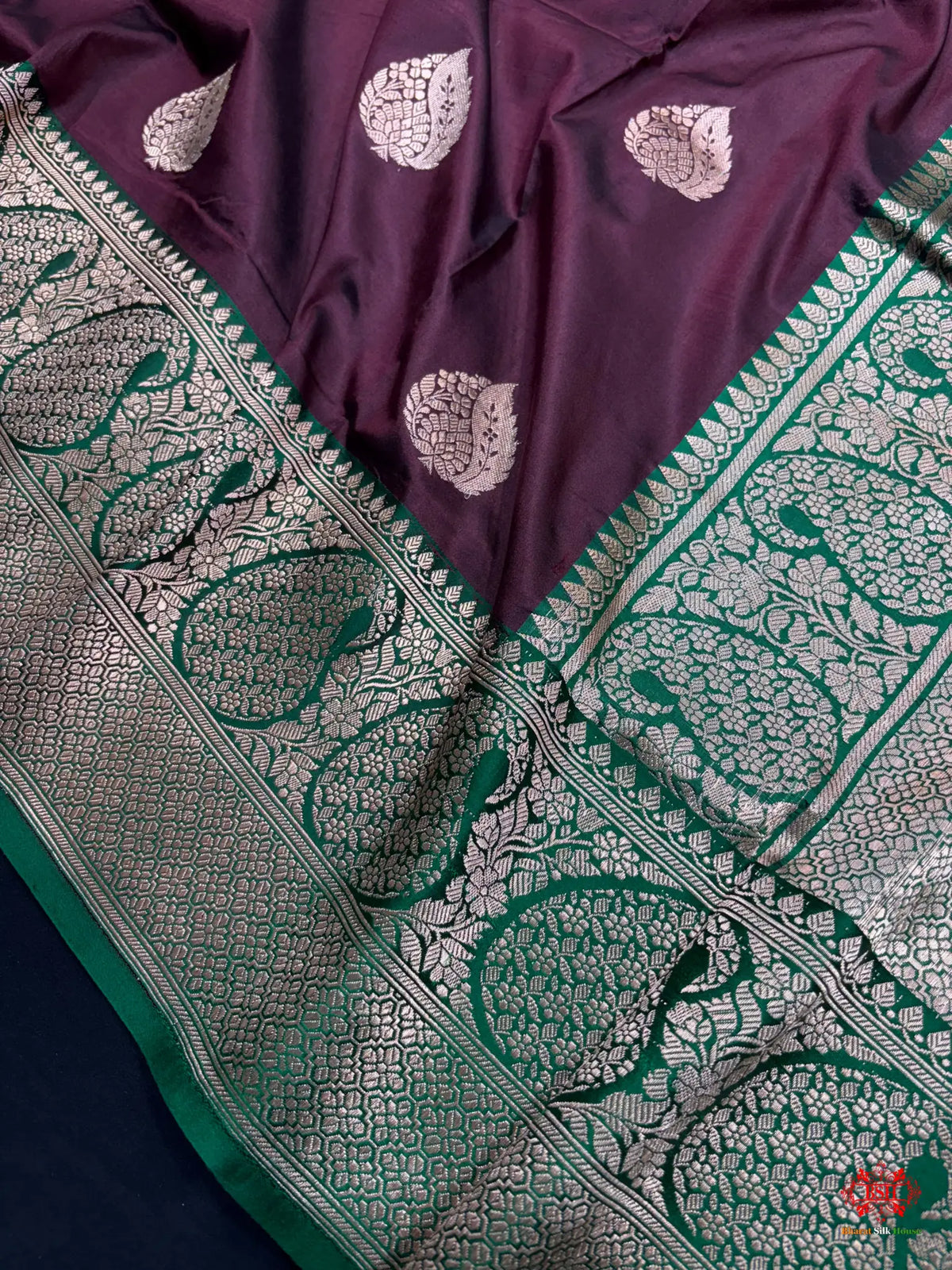 Pure Banarasi  Handloom Katan Silk  Antique Zari Saree In Shades Of Coffee Brown - Pure Kataan Silk -