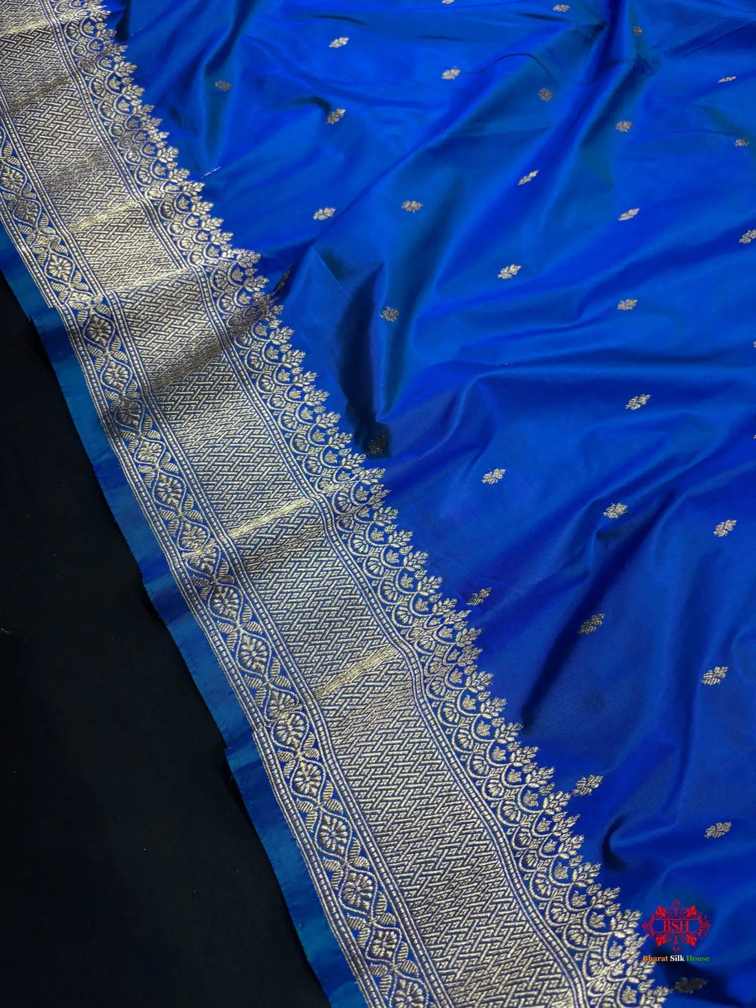 Pure Banarasi  Handloom Katan Silk Antique Zari Saree In Shades Of Blue - Pure Kataan Silk -