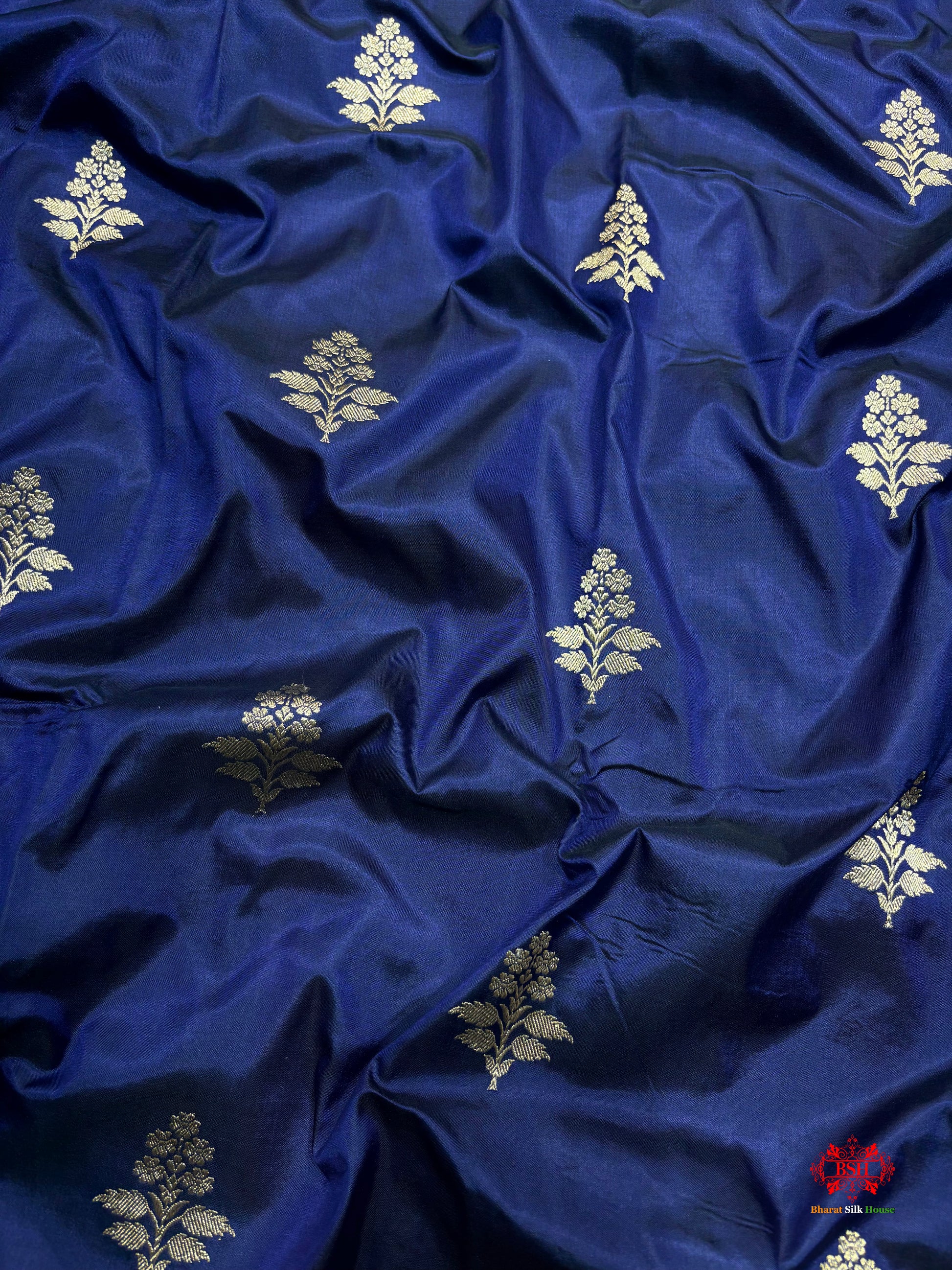 Pure Banarasi  Handloom Katan Silk Antique Zari Saree In Shades Of Blue - Pure Kataan Silk - 