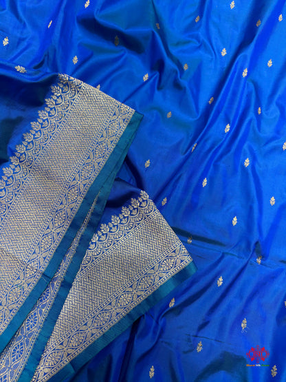 Pure Banarasi  Handloom Katan Silk Antique Zari Saree In Shades Of Blue - Pure Kataan Silk - 