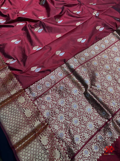 Pure Banarasi Handloom Katan Silk Antique Dual Zari Saree In Shades Of Maroon - Pure Kataan Silk - 