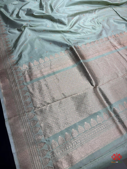 Pure Banarasi  Handloom Katan Silk Antique Zari Saree In Shades Of Pista - Pure Kataan Silk - 
