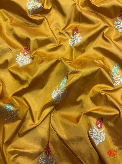Pure Banarasi  Handloom Katan Silk Antique Zari Meenakari Saree In Shades Of Mustard - Pure Kataan Silk - 