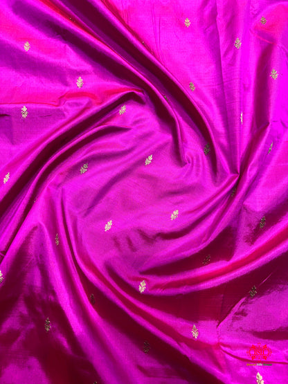 Pure Banarasi  Handloom Katan Silk Antique Zari Saree In Shades Of Pink - Pure Kataan Silk - 