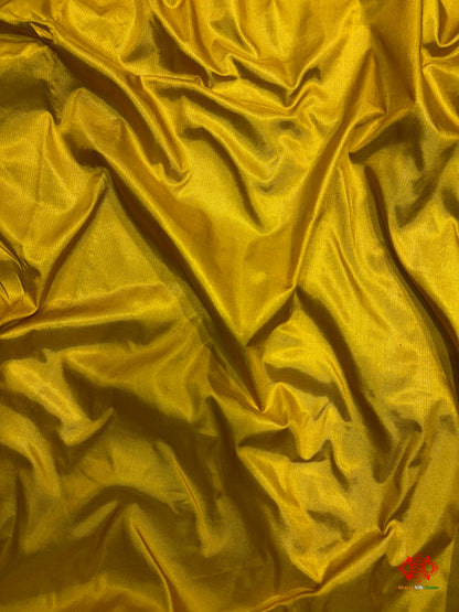 Pure Banarasi  Handloom Katan Silk Reshami Zari Saree In Shades Of Mustard Yellow With Red Border - Pure Kataan Silk - 