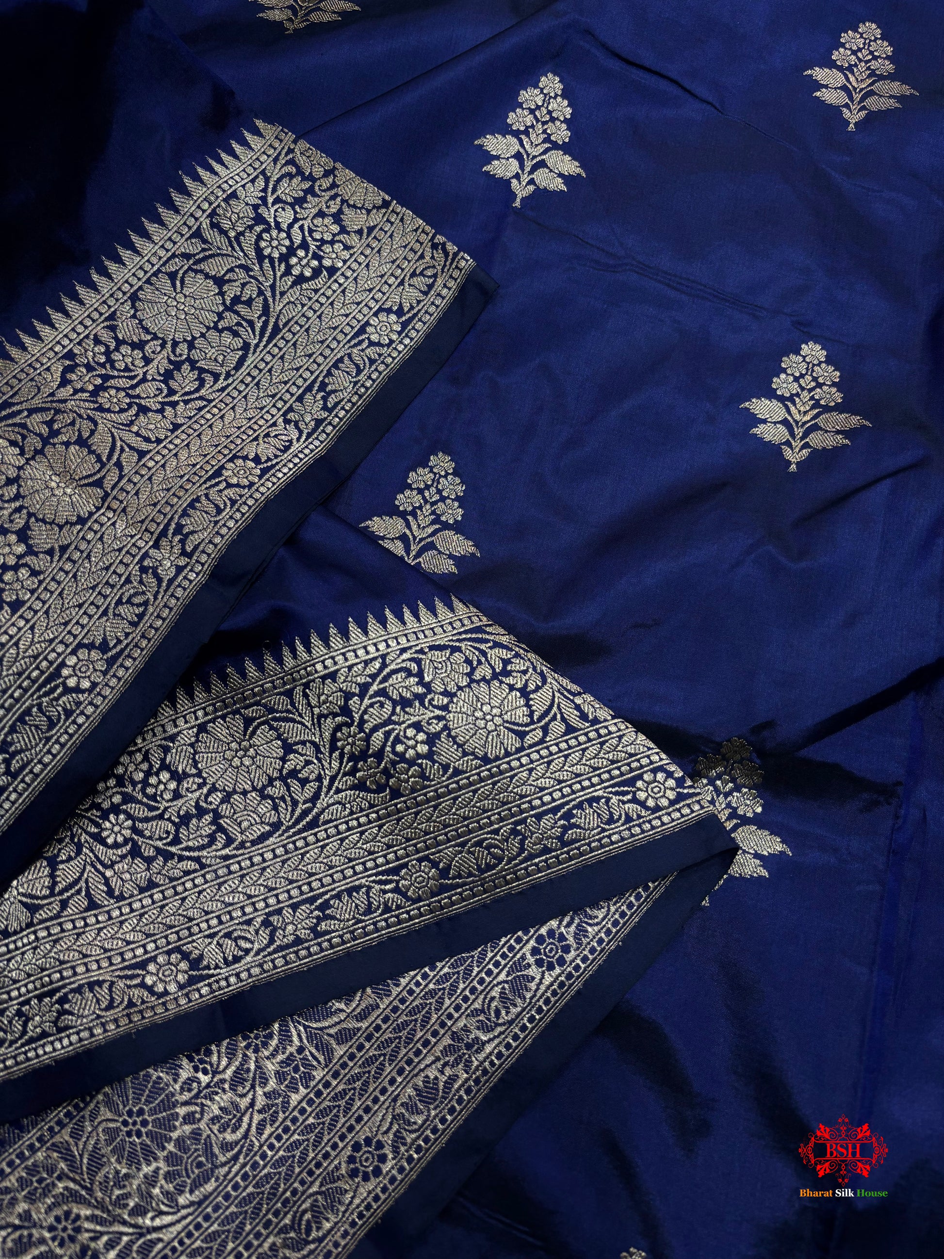 Pure Banarasi  Handloom Katan Silk Antique Zari Saree In Shades Of Blue - Pure Kataan Silk - 