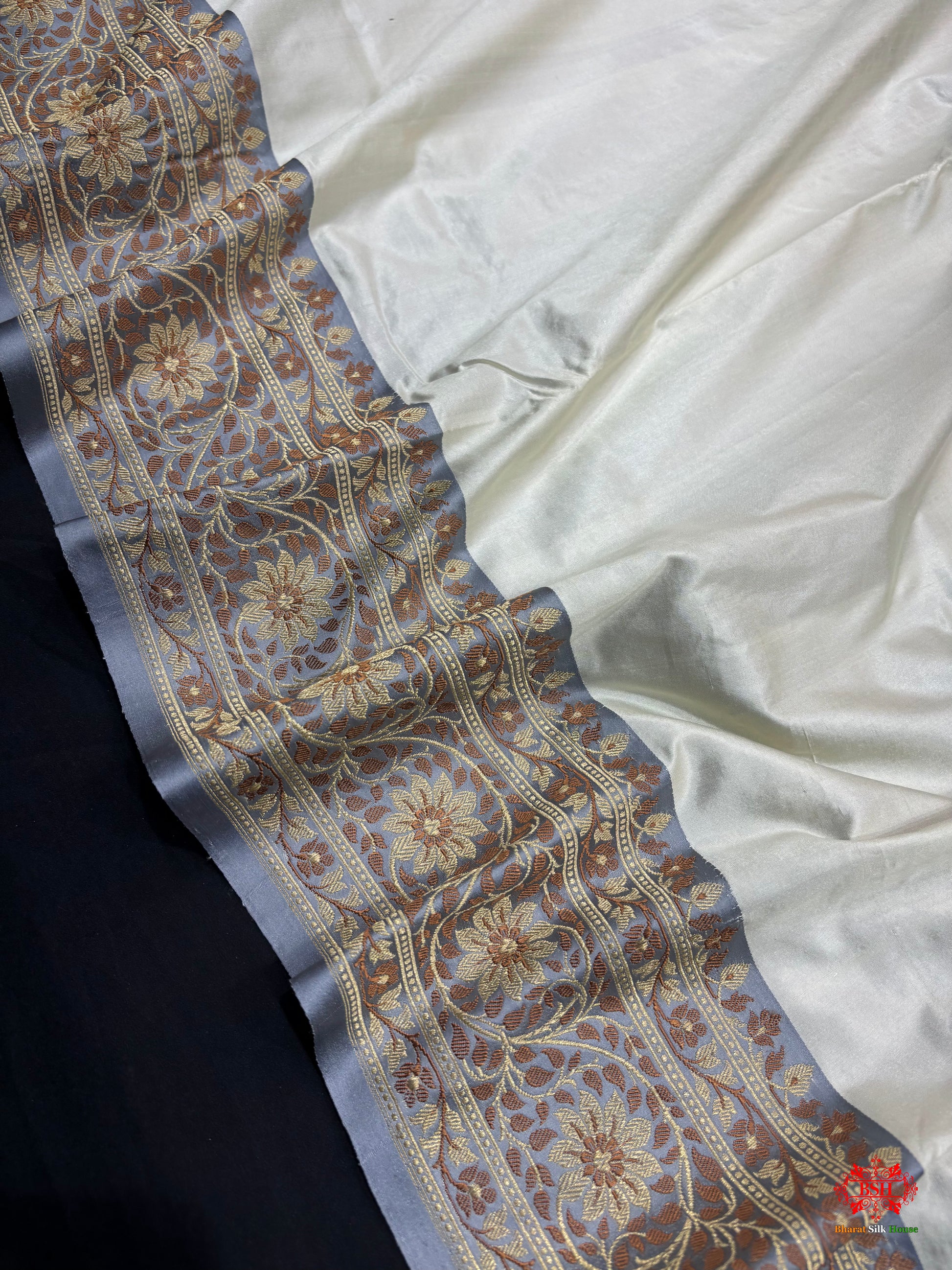 Pure Banarasi  Handloom Katan Silk  Reshami Zari Saree In Shades Of Off White With Grey Border - Pure Kataan Silk - 