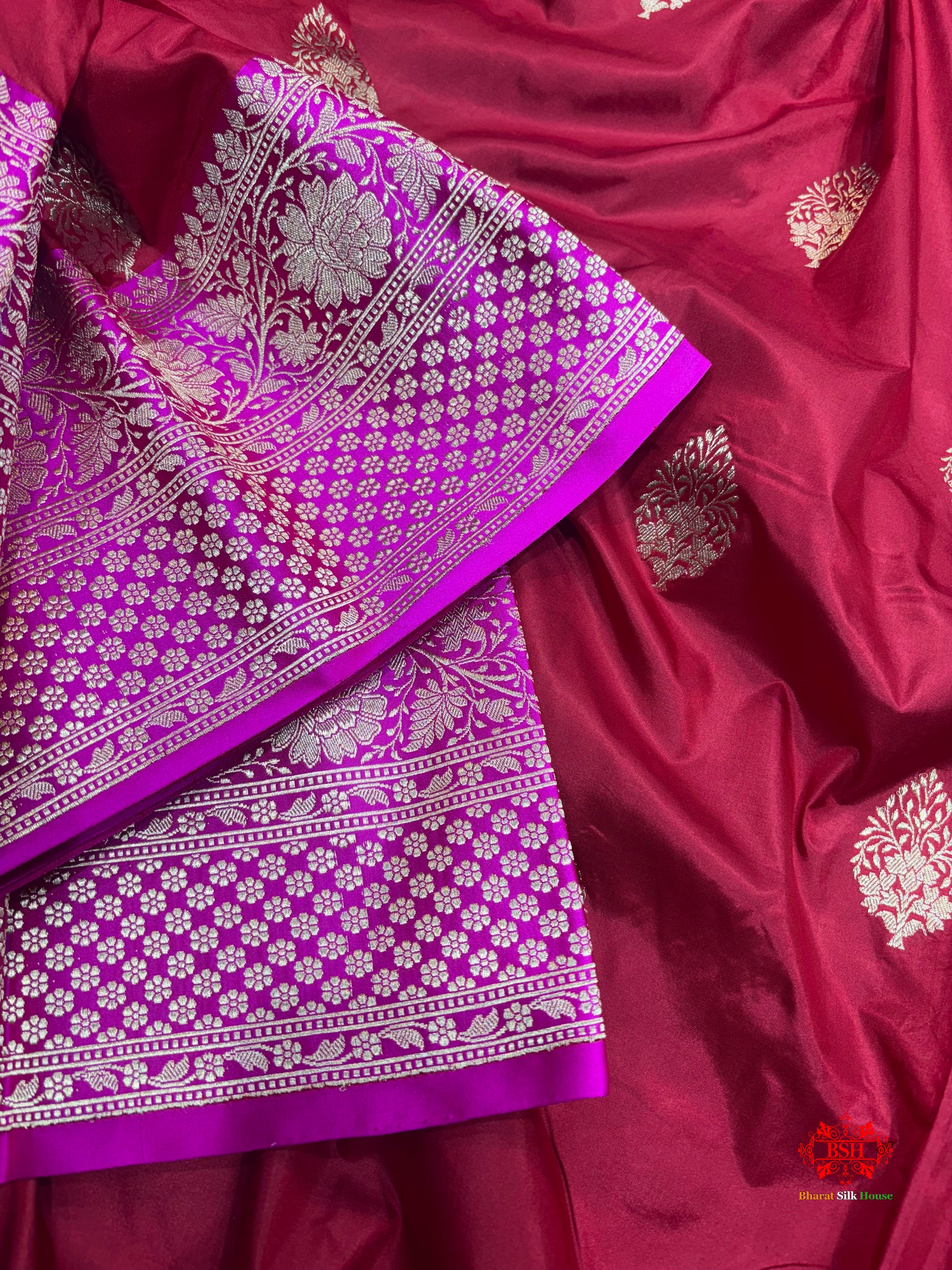 Pure Banarasi  Handloom Katan Silk Antique Zari Saree In Shades Of Red - Pure Kataan Silk - 