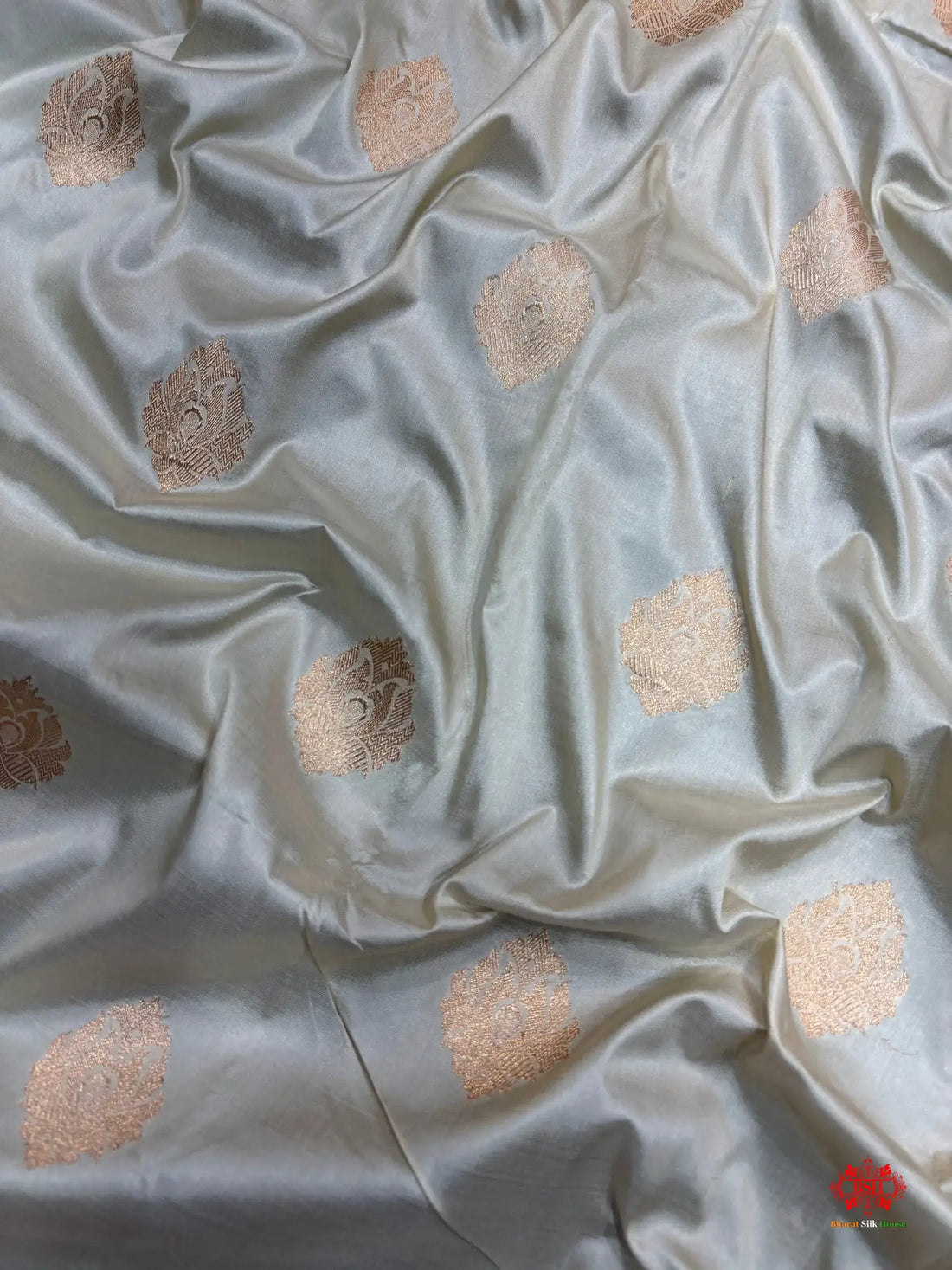 Pure Banarasi  Handloom Katan Silk  Antique Zari Saree In Shades Of White - Pure Kataan Silk -