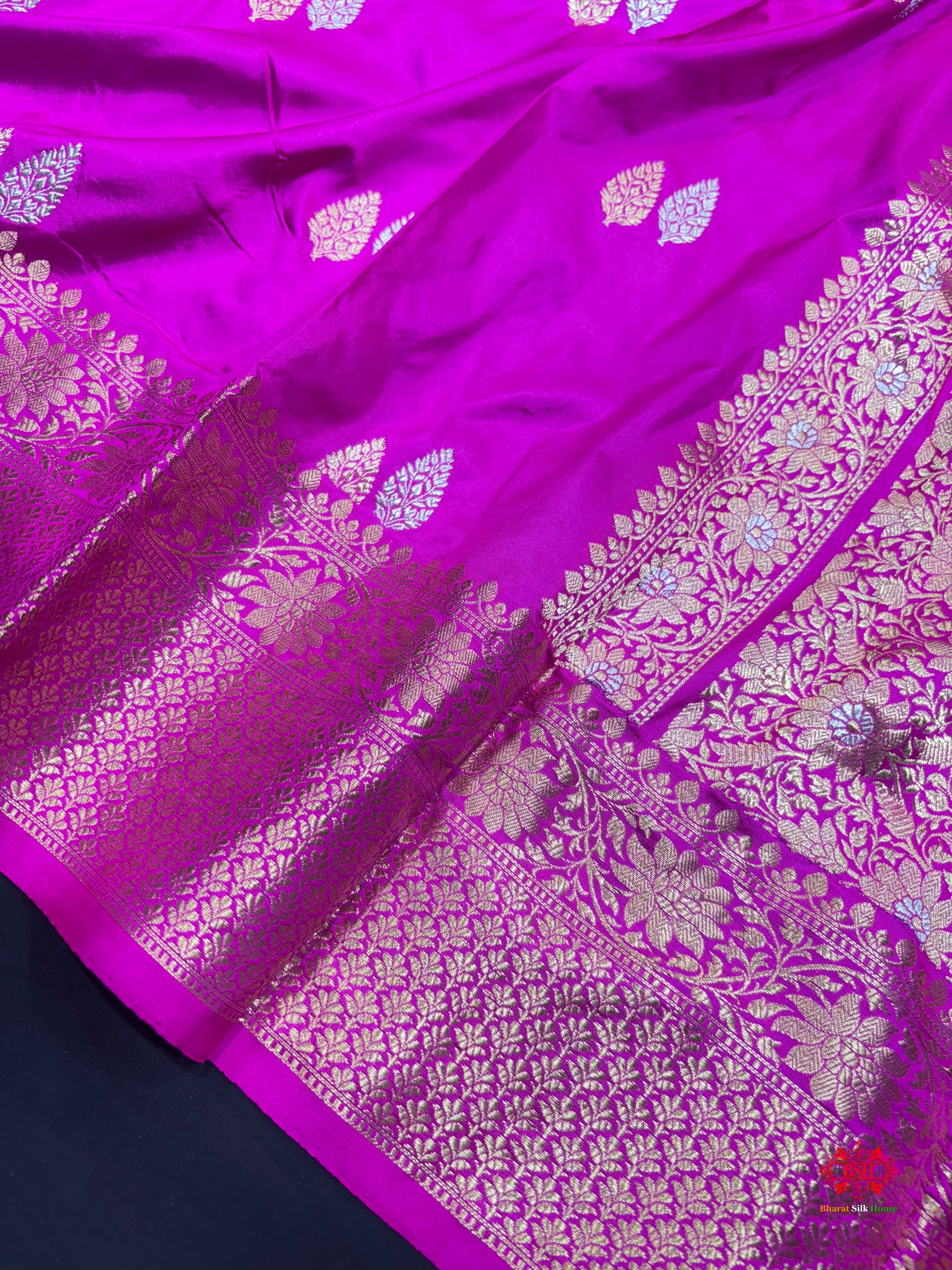 Pure Banarasi  Handloom Katan Silk  Antique Dual Zari Saree In Shades Of Pink - Pure Kataan Silk - 