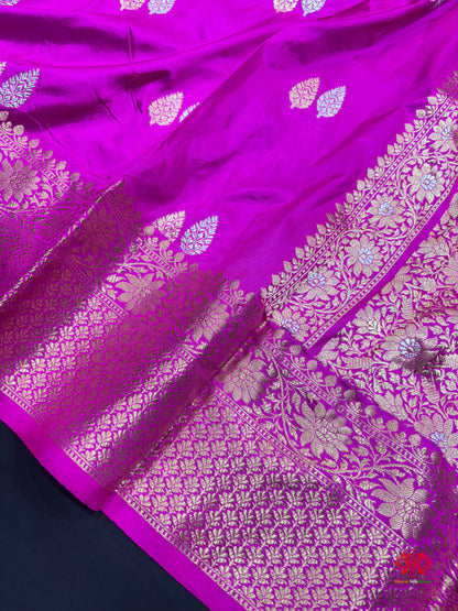 Pure Banarasi  Handloom Katan Silk  Antique Dual Zari Saree In Shades Of Pink - Pure Kataan Silk - 