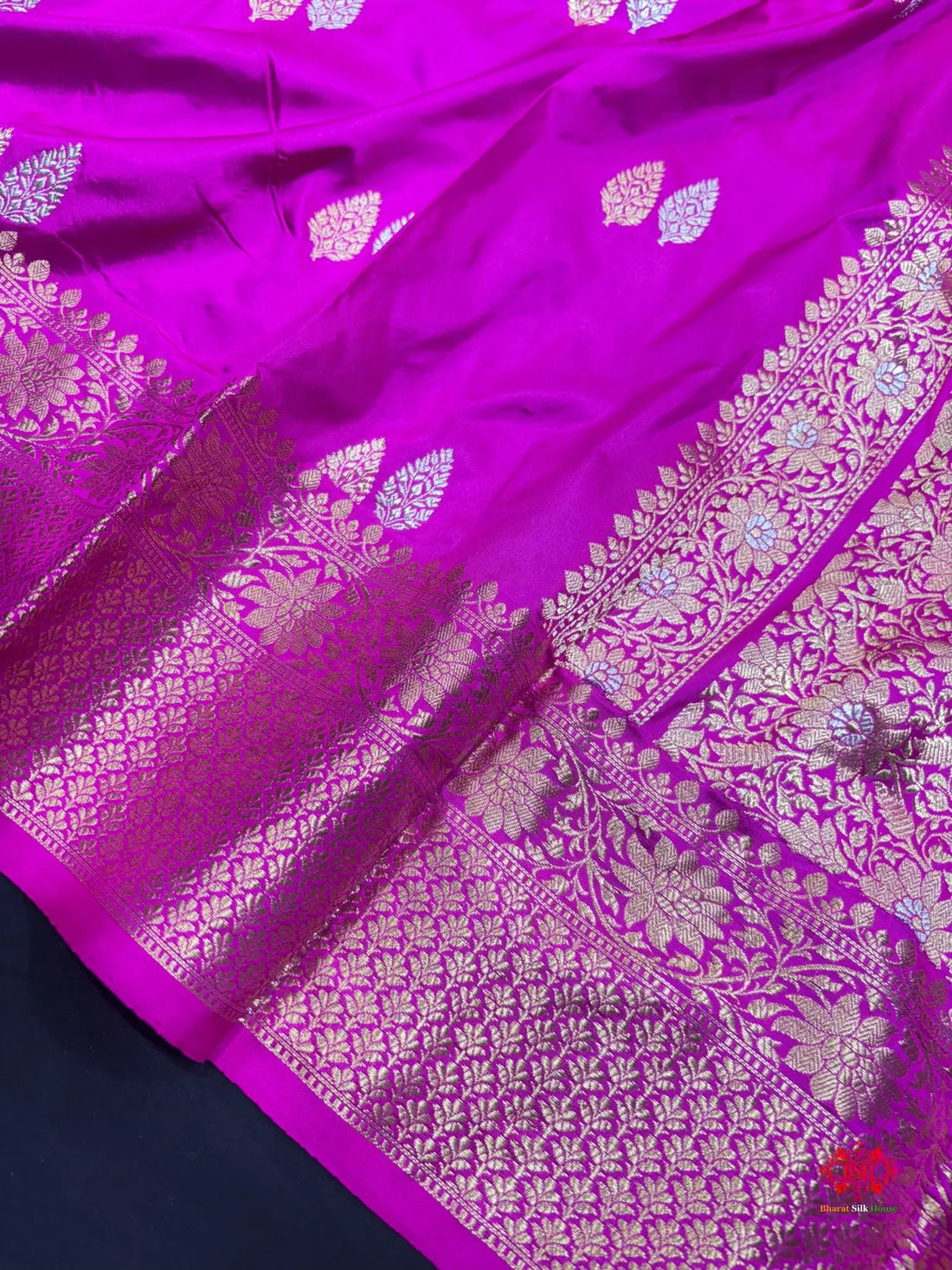 Pure Banarasi  Handloom Katan Silk  Antique Dual Zari Saree In Shades Of Pink - Pure Kataan Silk -