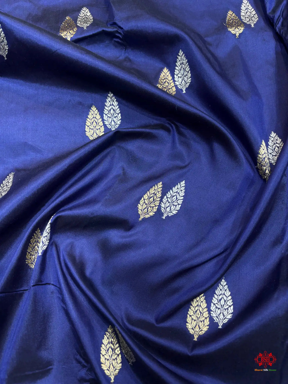 Pure Banarasi  Handloom Katan Silk  Antique Dual Zari Saree In Shades Of Blue - Pure Kataan Silk -
