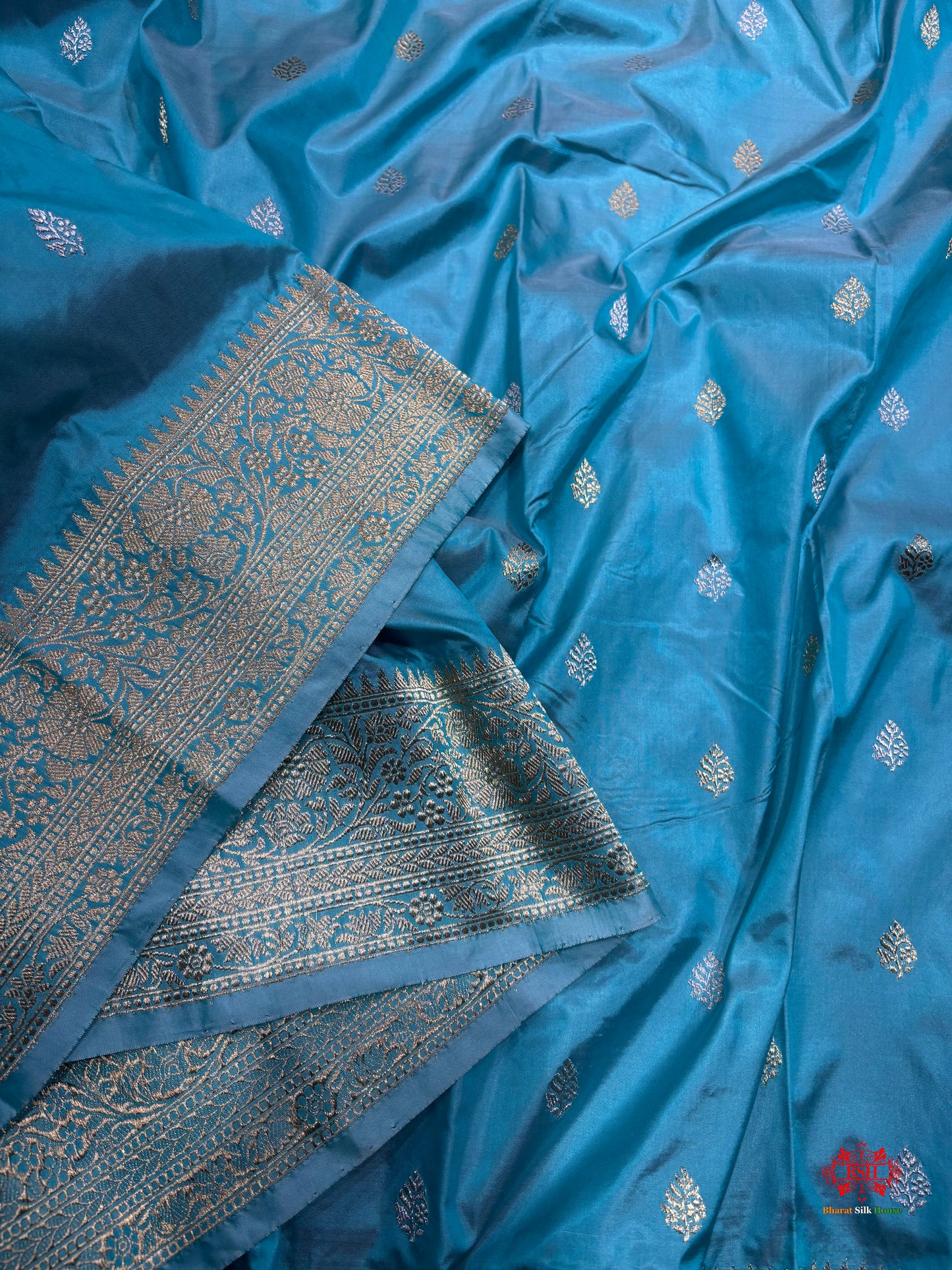 Pure Banarasi  Handloom Katan Silk  Antique Dual Zari Saree In Shades Of Firozi - Pure Kataan Silk - 