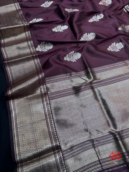 Pure Banarasi  Handloom Katan Silk  Antique Dual Zari Saree In Shades Of Garnet - Pure Kataan Silk - 