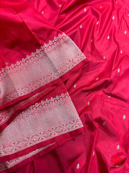 Pure Banarasi  Handloom Katan Silk Antique Zari Saree In Shades Of Red - Pure Kataan Silk -