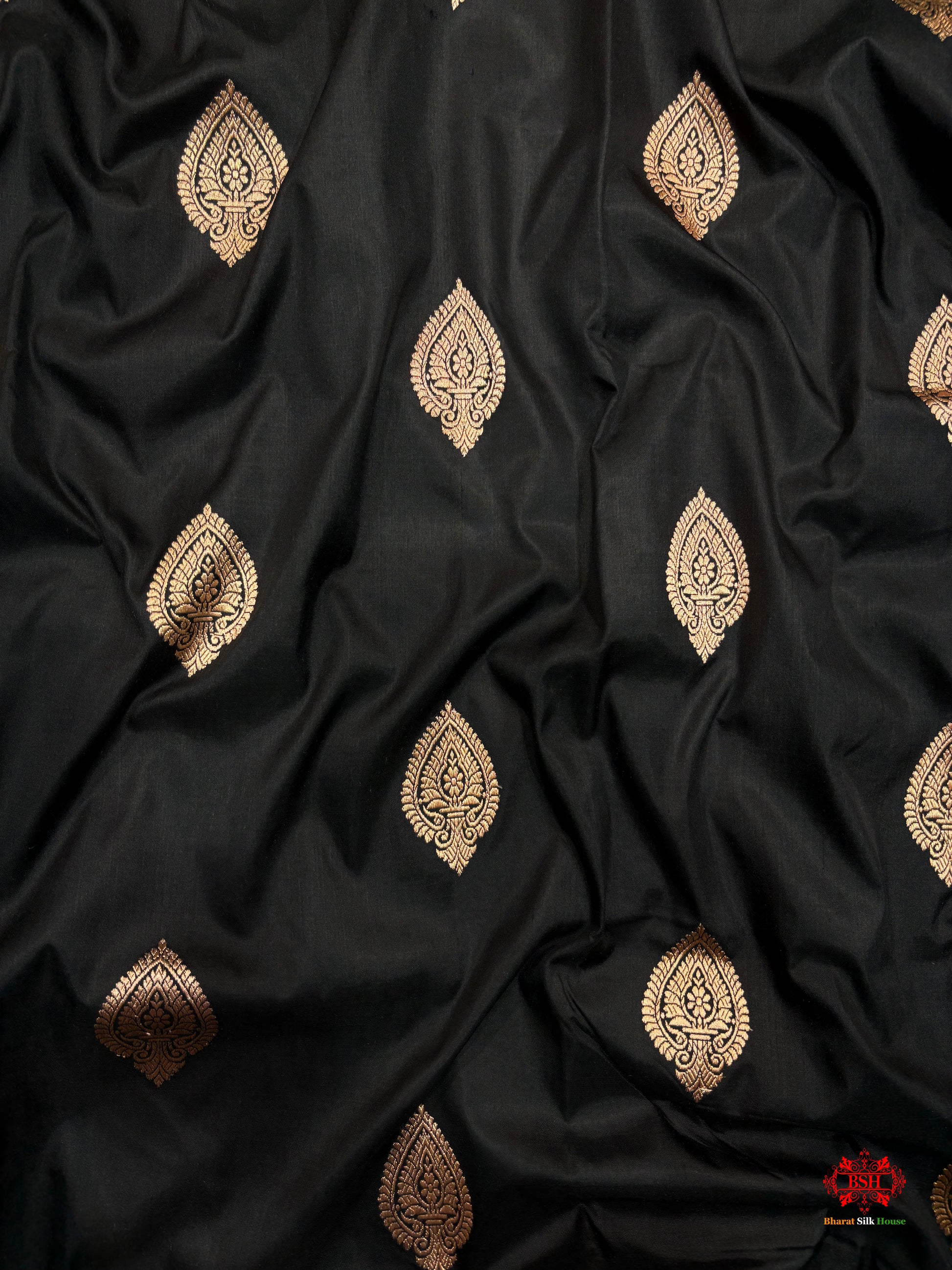 Pure Banarasi  Handloom Katan Silk  Antique Zari Saree In Shades Of Black - Pure Kataan Silk - 