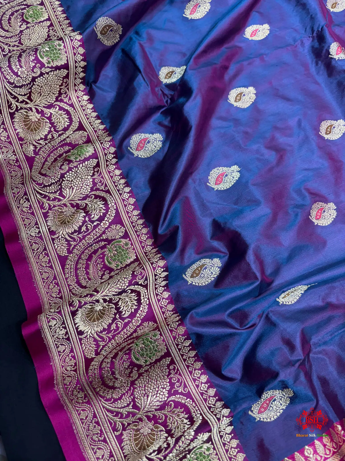 Pure Banarasi  Handloom Katan Silk Antique Meena Zari Saree In Cross Shades Of Blue/Pink - Pure Kataan Silk -