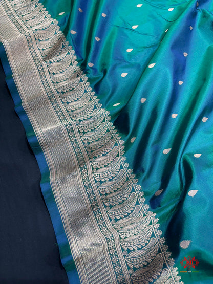 Pure Banarasi  Handloom Katan Silk Antique Zari Saree In Cross Shades Of Green/Blue - Pure Kataan Silk - 