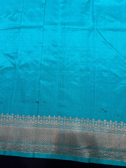 Pure Banarasi  Handloom Katan Silk Antique Zari Saree In Shades Of Firozi - Pure Kataan Silk -