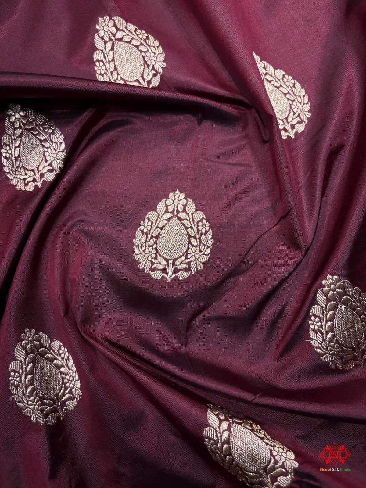 Pure Banarasi  Handloom Katan Silk  Antique Zari Saree In Shades Of Garnet - Pure Kataan Silk -