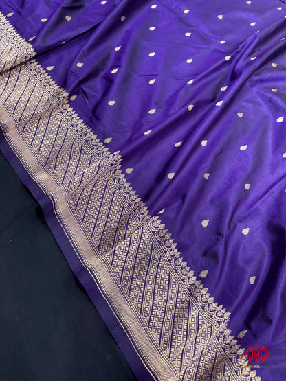 Pure Banarasi  Handloom Katan Silk Antique Zari Saree In Shades Of Navy Blue - Pure Kataan Silk - 