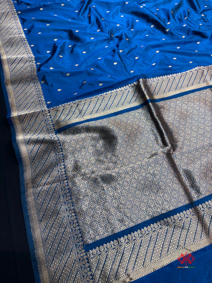 Pure Banarasi  Handloom Katan Silk Antique Zari Saree In Shades Of Blue - Pure Kataan Silk - 