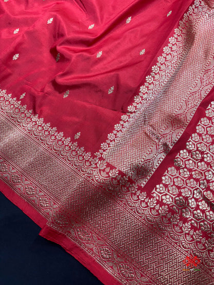 Pure Banarasi  Handloom Katan Silk Antique Zari Saree In Shades Of Red - Pure Kataan Silk - 