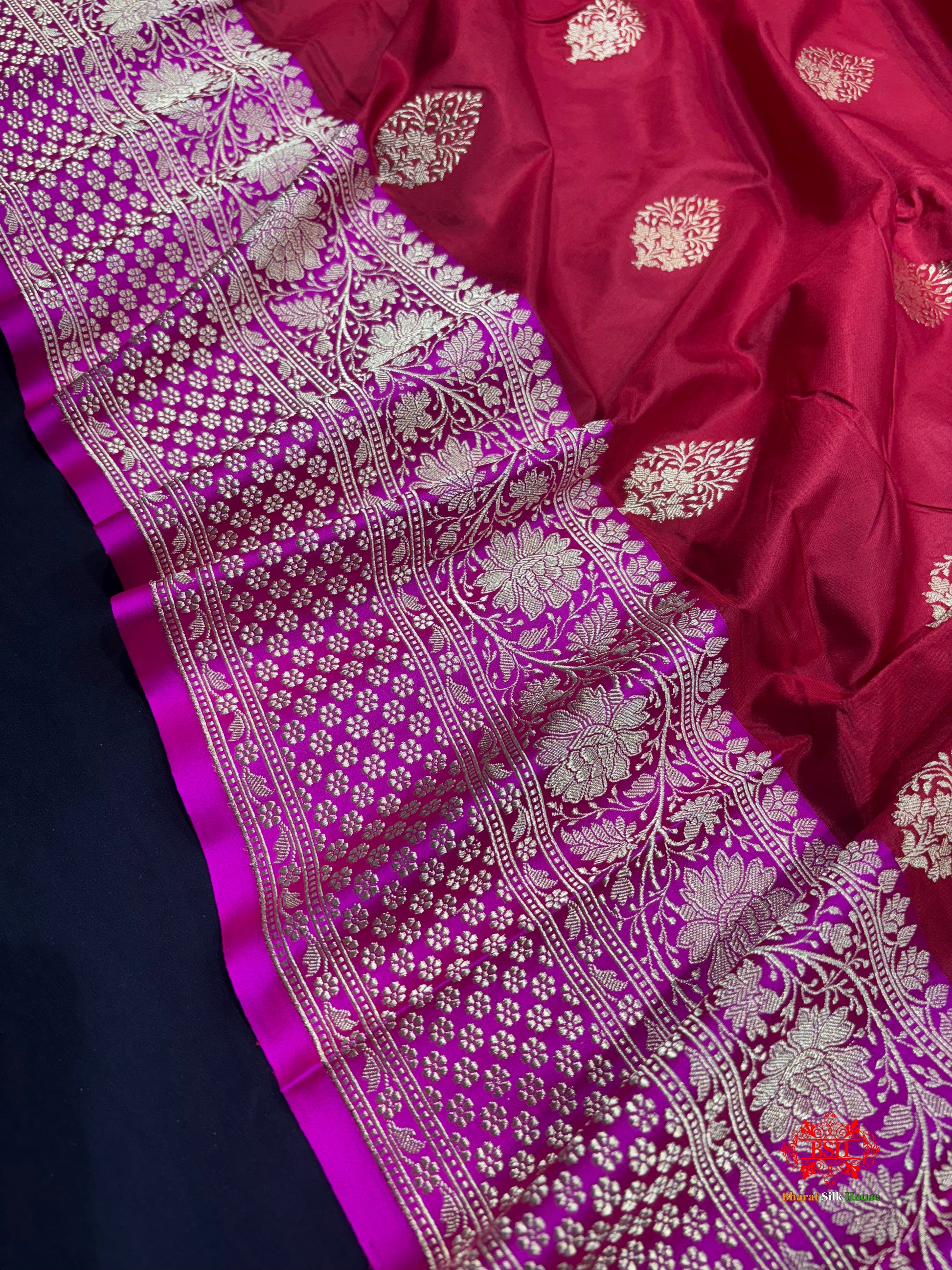 Pure Banarasi  Handloom Katan Silk Antique Zari Saree In Shades Of Red - Pure Kataan Silk - 