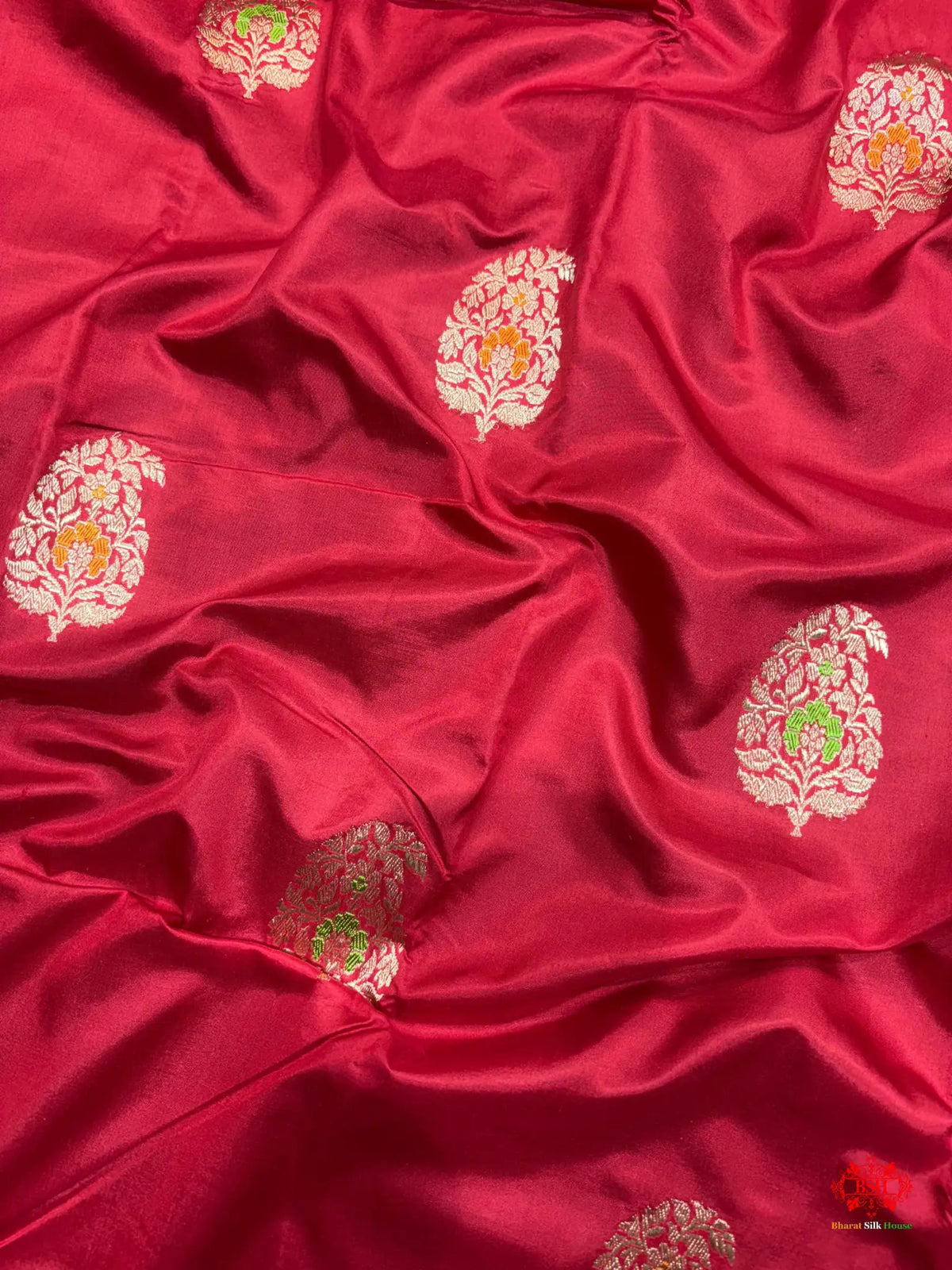 Pure Banarasi  Handloom Katan Silk Antique Zari Meenakari Saree In Shades Of Red - Pure Kataan Silk -