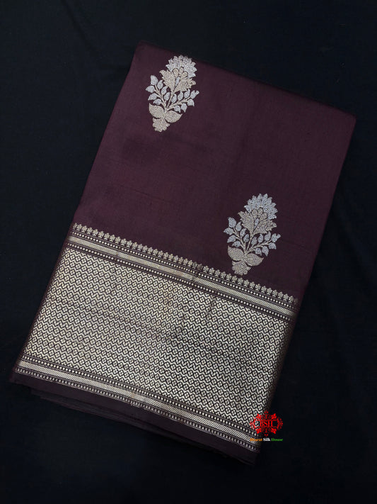 Pure Banarasi  Handloom Katan Silk  Antique Dual Zari Saree In Shades Of Garnet - Pure Kataan Silk - 
