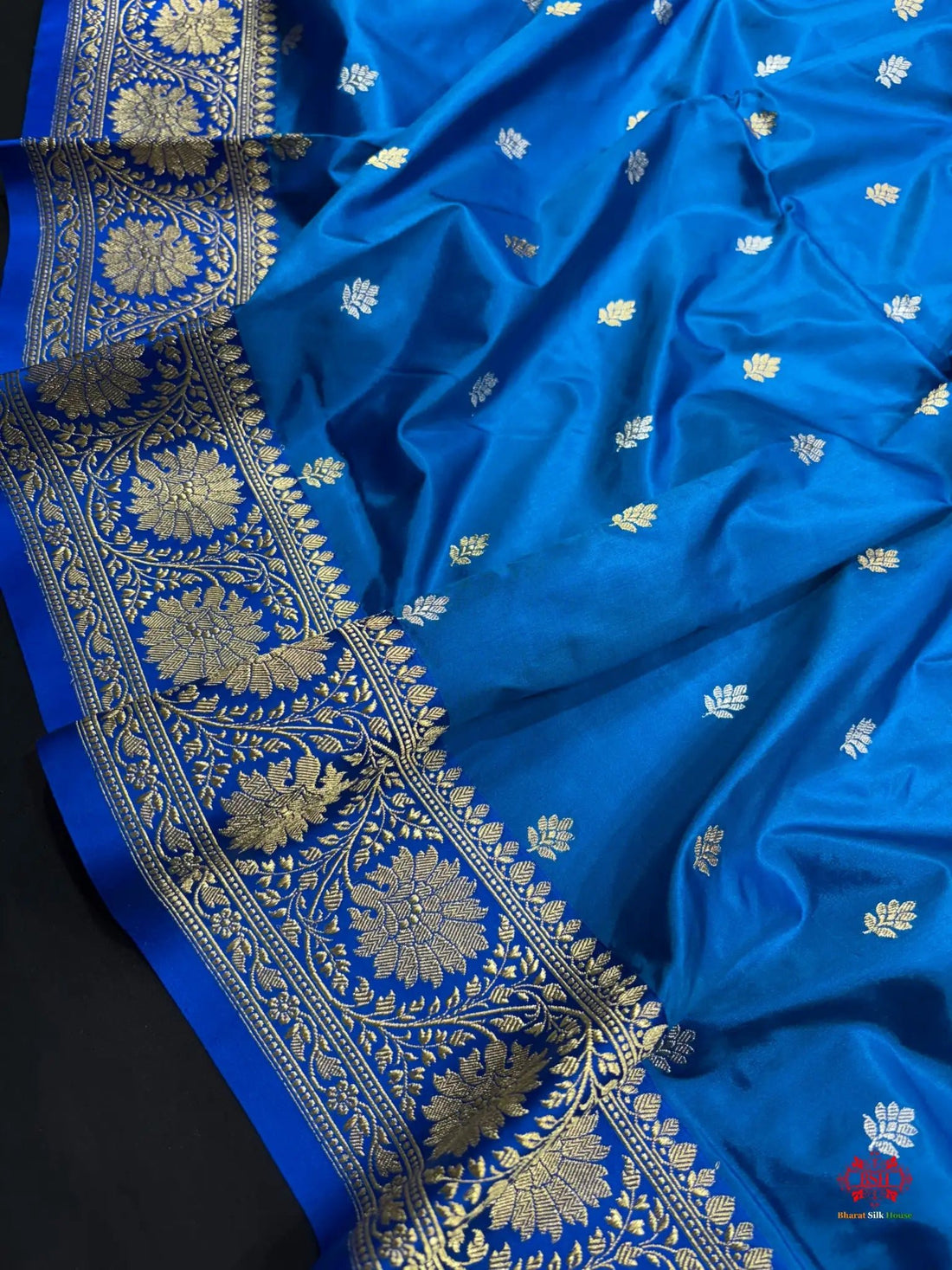 Pure Banarasi  Handloom Katan Silk  Antique Dual Zari Saree In Shades Of Blue - Pure Kataan Silk -