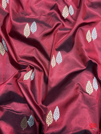 Pure Banarasi Handloom Katan Silk Antique Dual Zari Saree In Shades Of Maroon - Pure Kataan Silk - 
