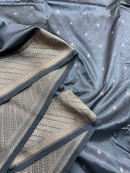 Pure Banarasi  Handloom Katan Silk Antique Zari Saree In Shades Of Grey - Pure Kataan Silk - 