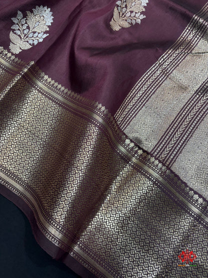 Pure Banarasi  Handloom Katan Silk  Antique Dual Zari Saree In Shades Of Garnet - Pure Kataan Silk - 