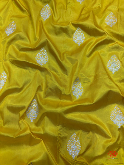 Pure Banarasi  Handloom Katan Silk Antique Zari Saree In Shades Of Yellow - Pure Kataan Silk - 