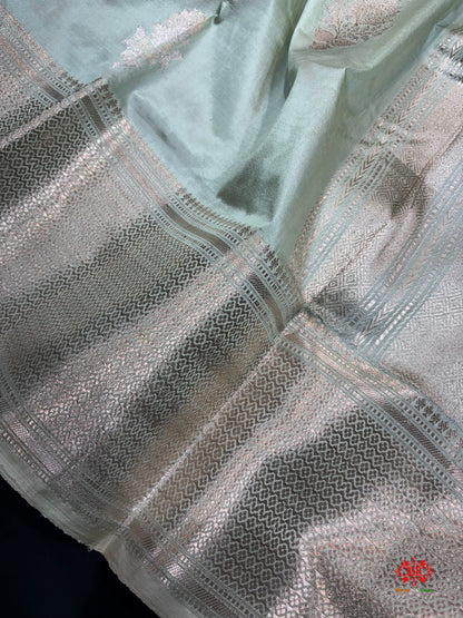 Pure Banarasi  Handloom Katan Silk  Antique Dual Zari Saree In Shades Of Light Firozi - Pure Kataan Silk - 