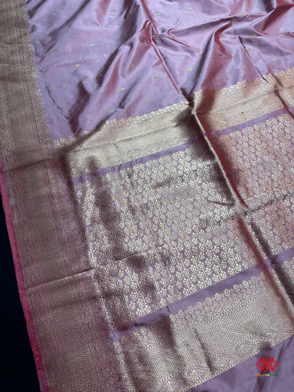 Pure Banarasi  Handloom Katan Silk Antique Zari Saree In Shades Of Peach - Pure Kataan Silk - 