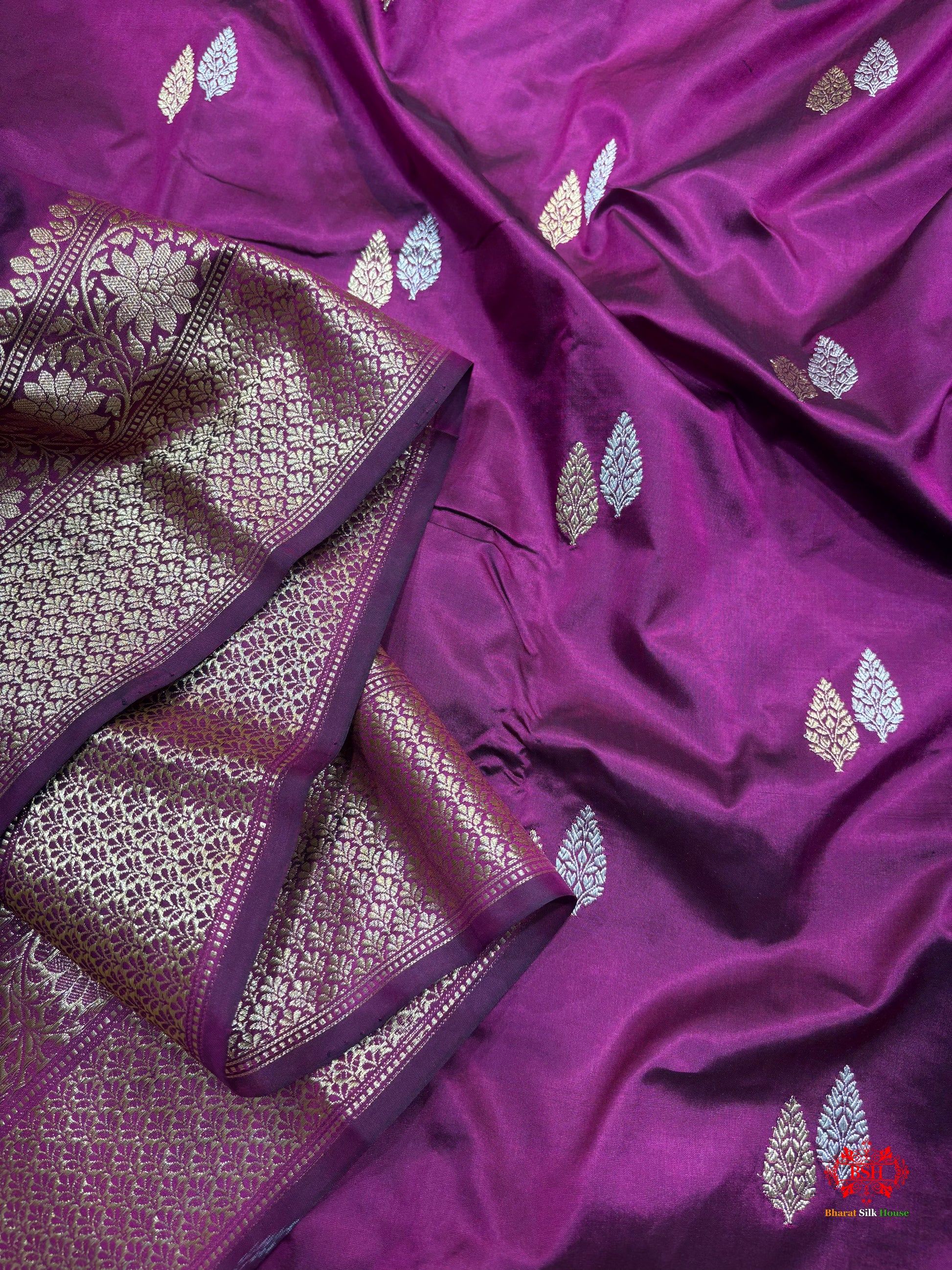 Pure Banarasi  Handloom Katan Silk  Antique Dual Zari Saree In Shades Of Wine - Pure Kataan Silk - 